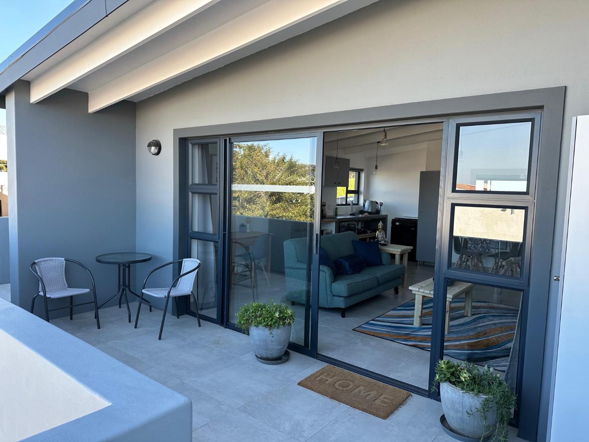 Modern Apartments Downtown Plettenberg Bay Exterior photo