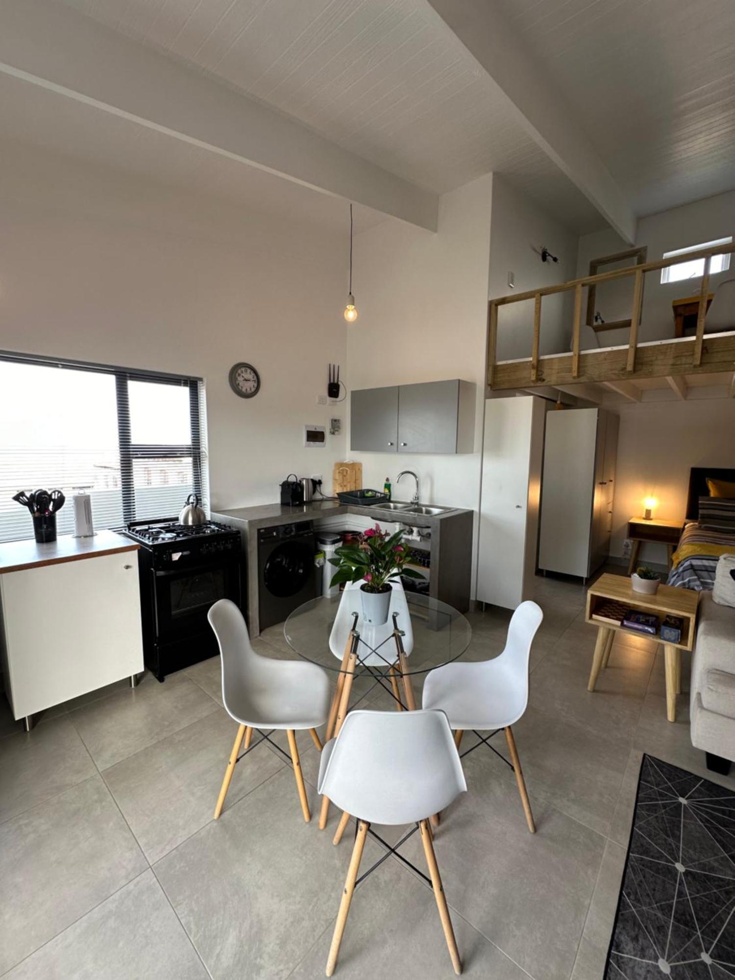 Modern Apartments Downtown Plettenberg Bay Exterior photo